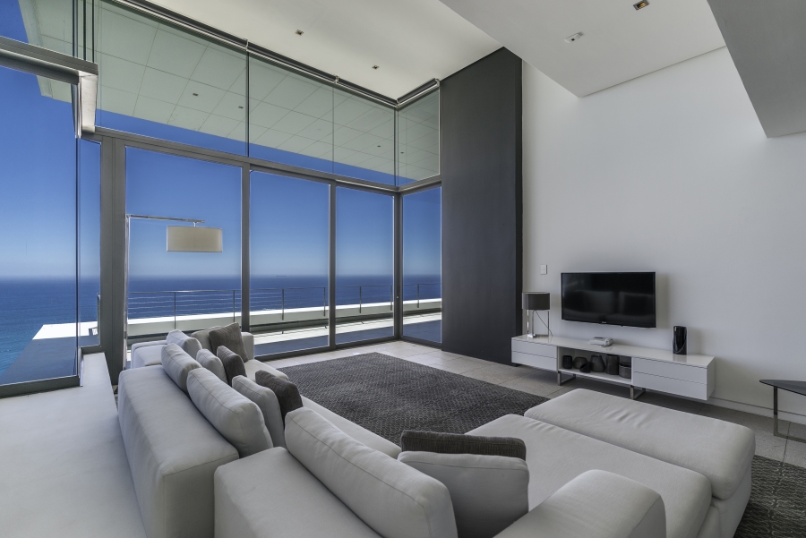 5 Bedroom Property for Sale in Clifton Western Cape